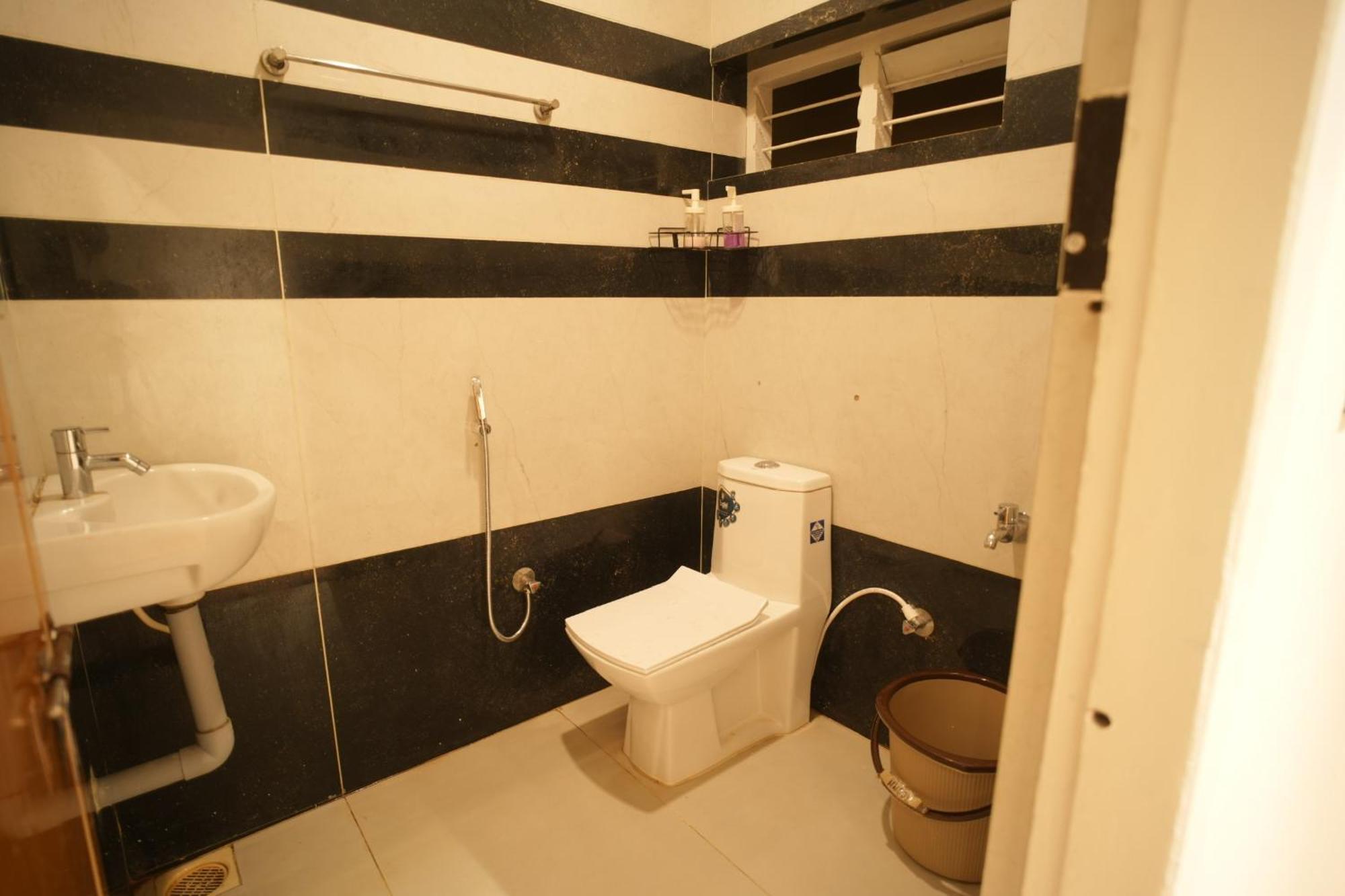 Rasha Residency Hostel Kalpetta Luaran gambar